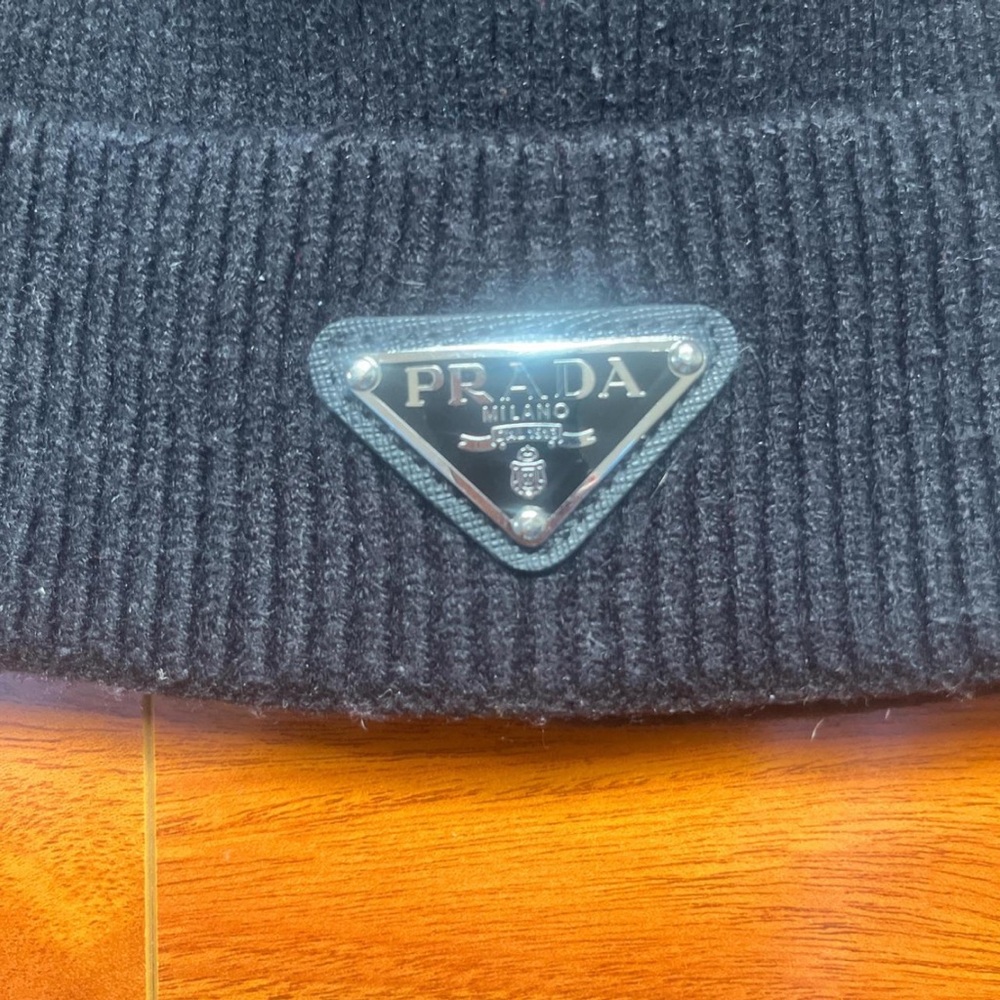 Prada Black Sweater Luxurious Knitwear